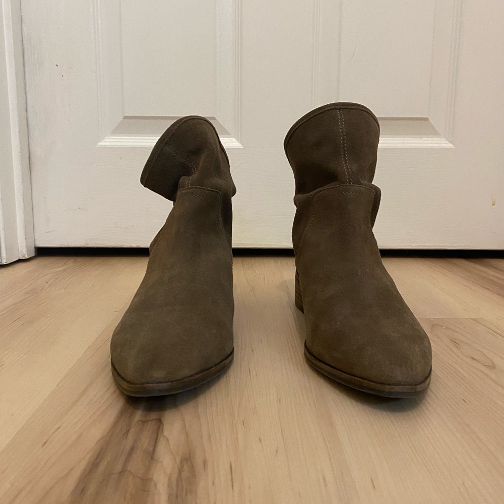 Slouch ankle boots